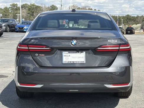 Used 2025 BMW 540i xDrive AWD/4WD image 24