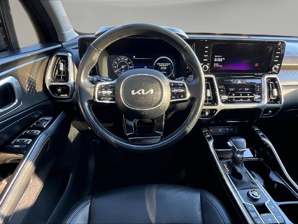 Used 2023 Kia Sorento SX FWD image 10