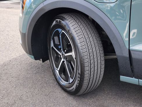 Used 2023 Kia Niro EX w/ EX Cold Weather Package FWD image 32