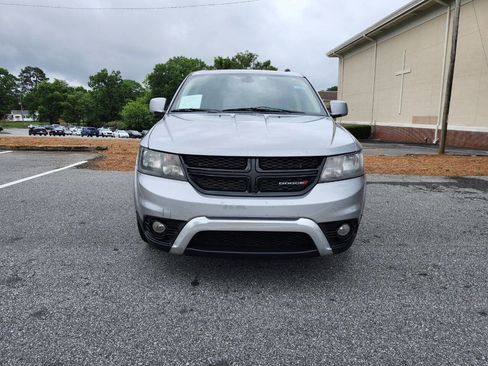 Used 2018 Dodge Journey Crossroad FWD image 2