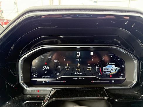 Used 2022 GMC Sierra 1500 SLT w/ SLT Convenience Package image 11