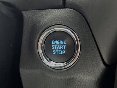 Used 2021 Toyota RAV4 XLE image 23