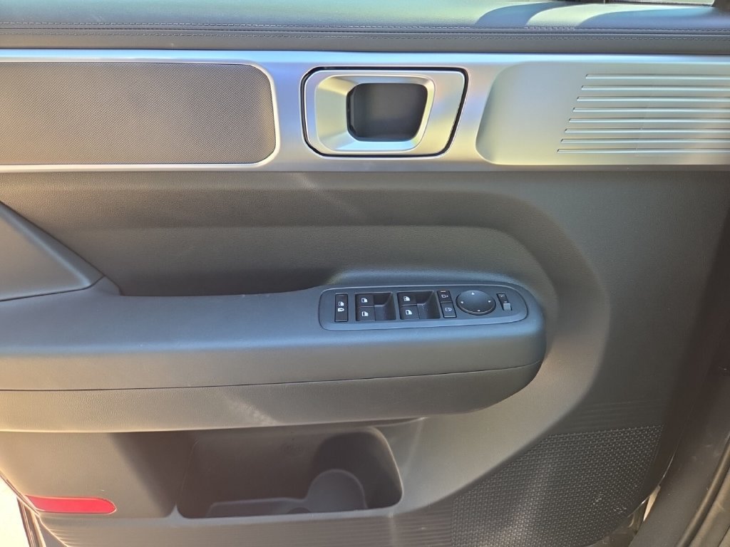 Used 2026 Hyundai Santa Fe SE FWD image 27