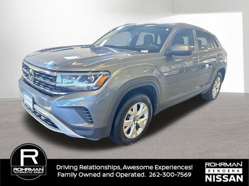 Used 2021 Volkswagen Atlas Cross Sport S image 2