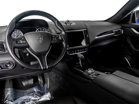 Used 2022 Maserati Levante GT image 2