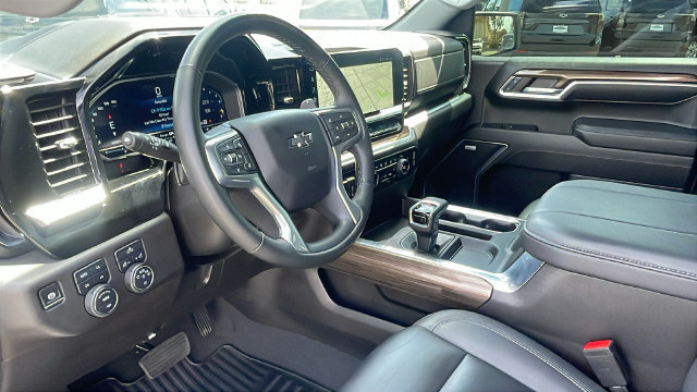 Used 2024 Chevrolet Silverado 1500 RST w/ Convenience Package II AWD/4WD image 12