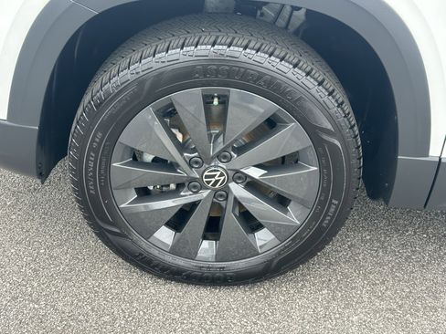 Used 2023 Volkswagen Taos S image 14