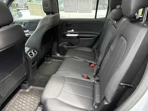 Used 2026 Mercedes-Benz GLB 250 4MATIC image 27