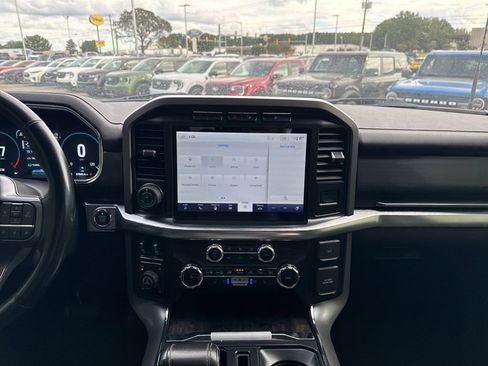 Certified 2022 Ford F150 Lariat image 27