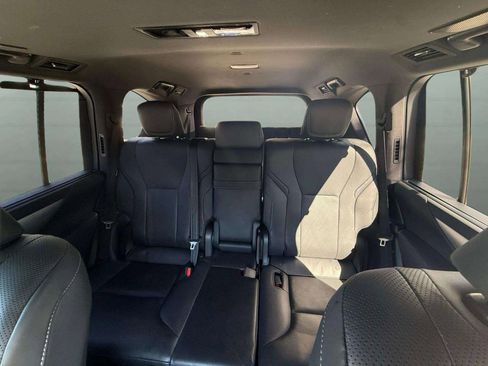 Used 2024 Lexus LX 600 F Sport image 45