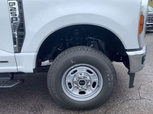 New 2026 Ford F250 XL w/ XL Driver Assist Package AWD/4WD image 39