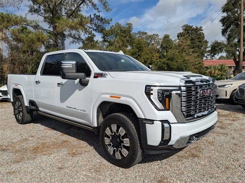 New 2026 GMC Sierra 2500 Denali w/ Denali Reserve Package image 3
