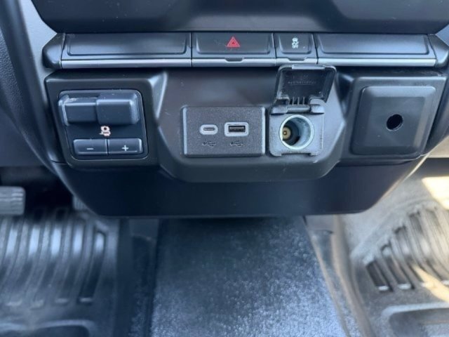 Used 2021 GMC Sierra 1500 4x4 Crew Cab w/ Trailering Package image 25