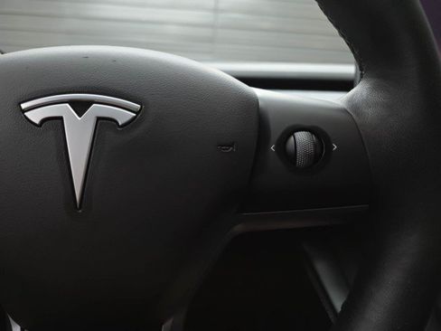 Used 2022 Tesla Model Y Long Range AWD/4WD image 21