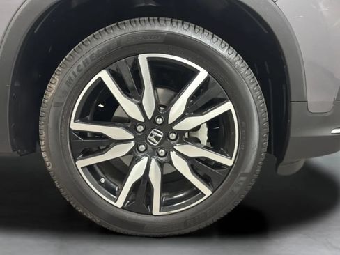 Used 2019 Honda Pilot Touring image 25