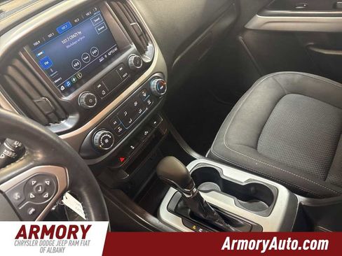 Used 2022 Chevrolet Colorado LT w/ LT Convenience Package image 16