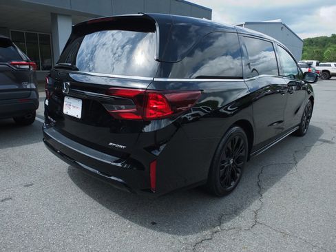 Used 2025 Honda Odyssey Sport-L image 3