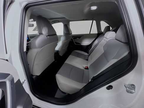 Used 2024 Toyota RAV4 XLE Premium image 29