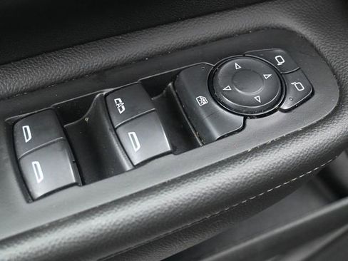 Used 2023 GMC Terrain SLT image 6