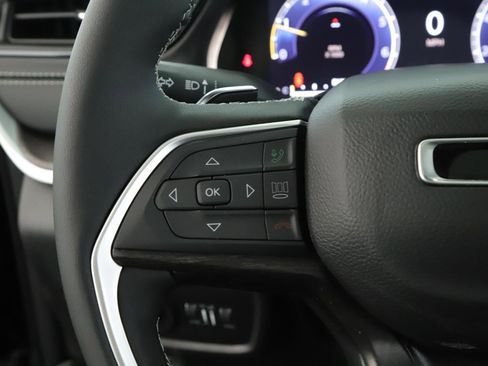 New 2026 Jeep Grand Cherokee Limited w/ Limited Altitude Package AWD/4WD image 8