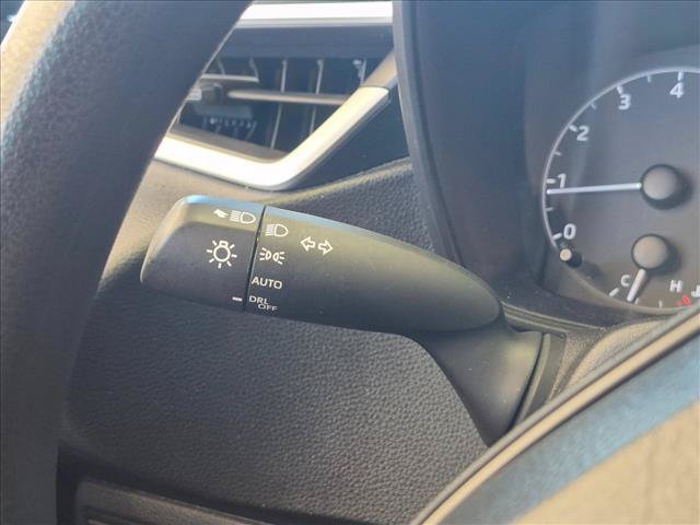 Used 2025 Toyota Corolla LE FWD image 10