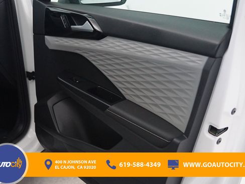Used 2024 Volkswagen Taos S FWD image 15