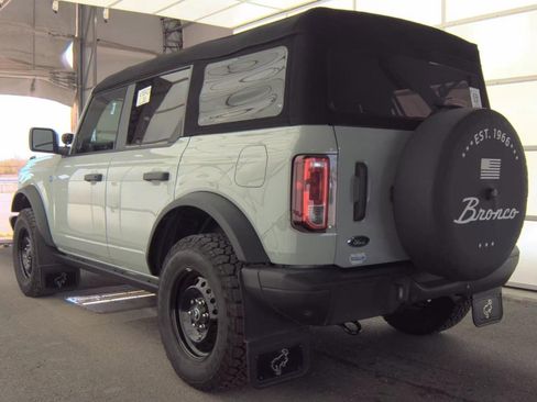 Used 2023 Ford Bronco Black Diamond AWD/4WD image 8