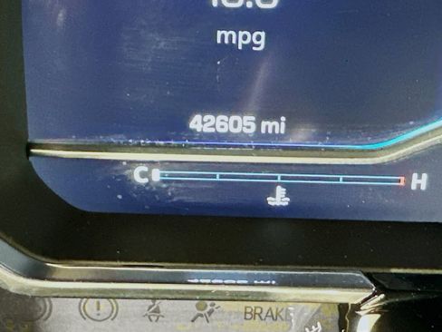 Used 2023 Chevrolet Silverado 1500 LTZ image 19