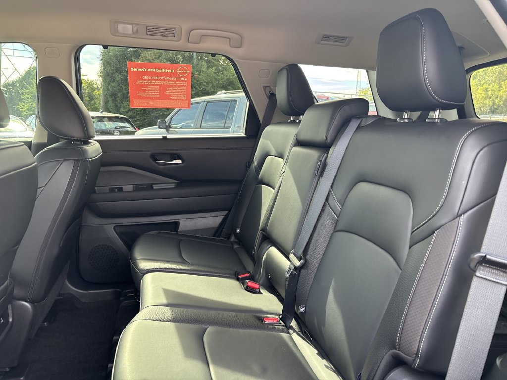 Certified 2025 Nissan Pathfinder SL AWD/4WD image 19