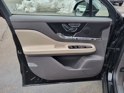 Certified 2023 Lincoln Corsair Reserve w/ Equipment Group 201A image 34