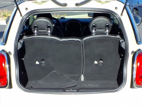 Used 2018 MINI Cooper S image 16