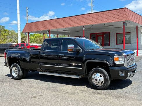 Used 2017 GMC Sierra 3500 Denali w/ Snow Plow Prep Package image 7
