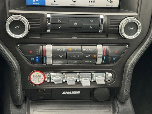 Used 2016 Ford Mustang Premium image 7