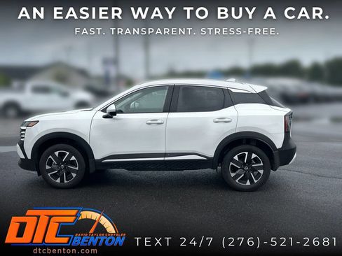 Used 2025 Nissan Kicks SR FWD image 6