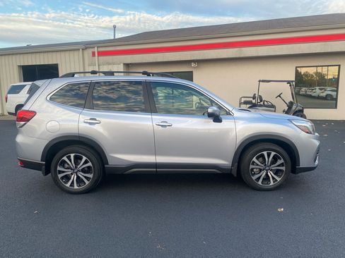 Used 2021 Subaru Forester Limited w/ Popular Package #3 image 4