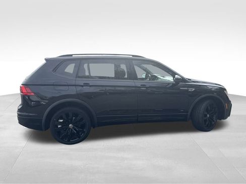 Used 2020 Volkswagen Tiguan SE R-Line image 8