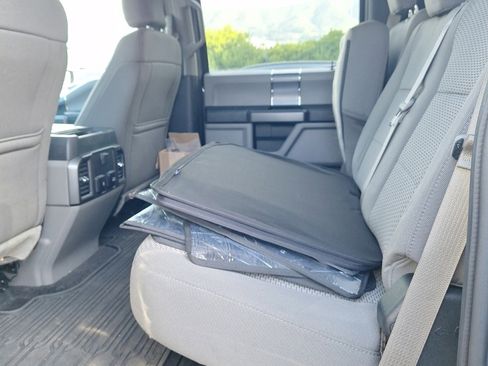 Used 2017 Ford F250 XLT w/ XLT Premium Package image 13