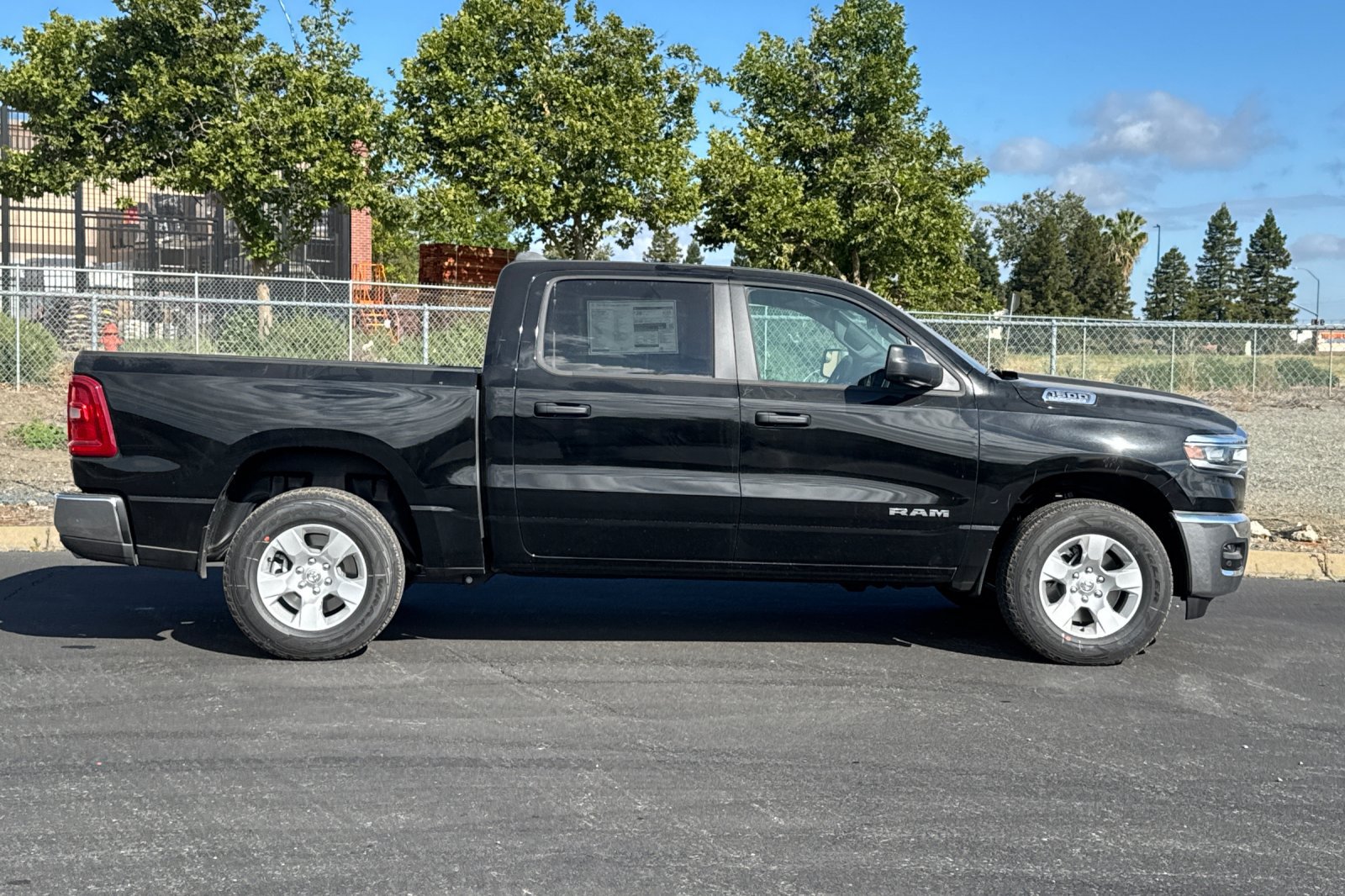 New 2026 RAM 1500 Big Horn AWD/4WD image 2