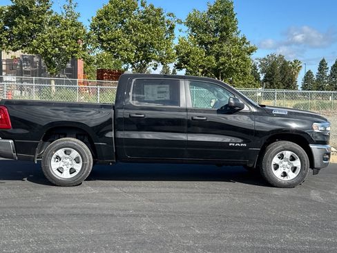 New 2026 RAM 1500 Big Horn AWD/4WD image 2