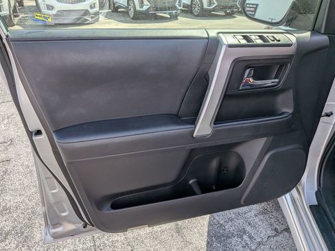 Used 2024 Toyota 4Runner TRD Sport RWD image 9