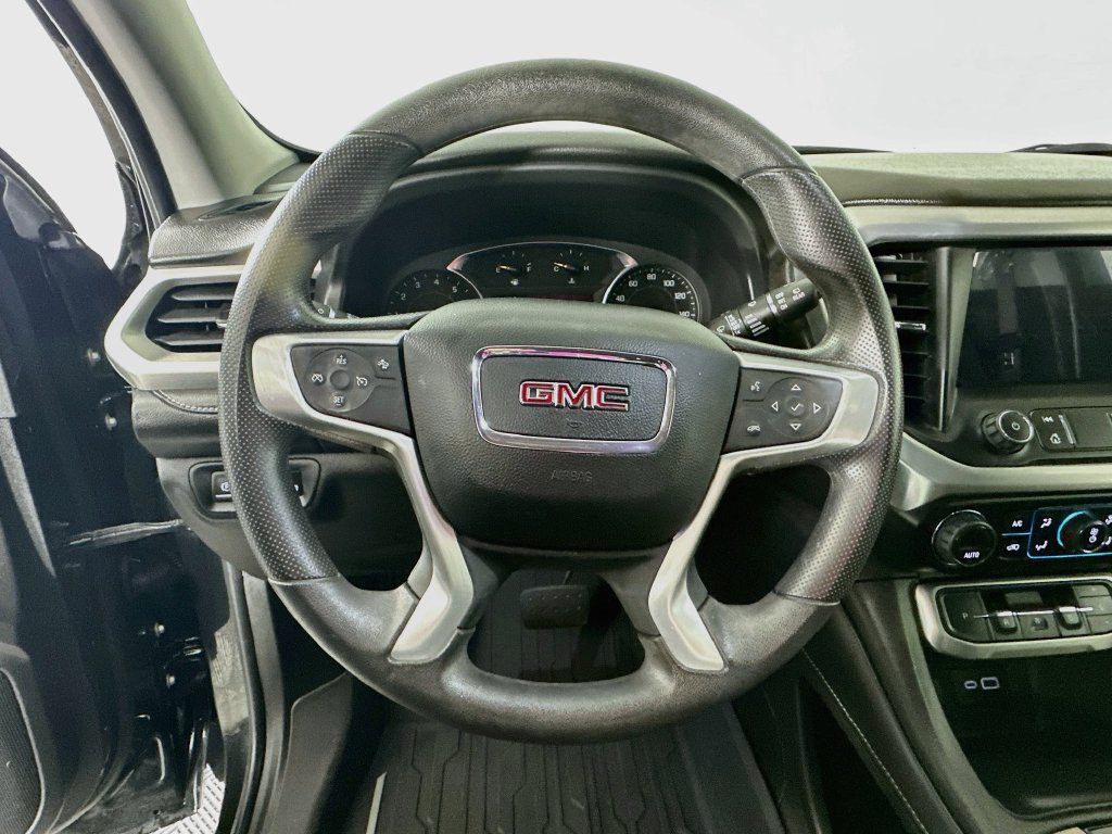 Used 2023 GMC Acadia SLE w/ Driver Convenience Package FWD image 16