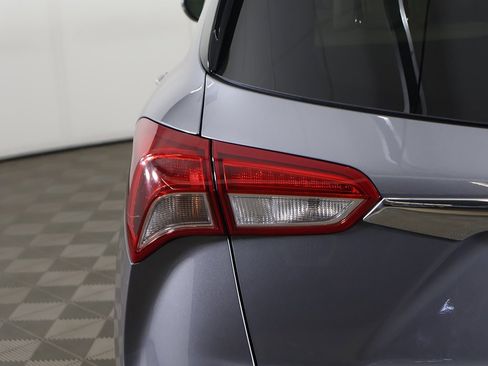 Used 2019 Buick Envision Preferred image 12