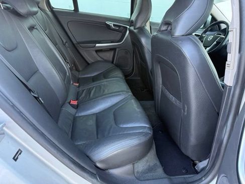 Used 2014 Volvo S60 T5 FWD image 9