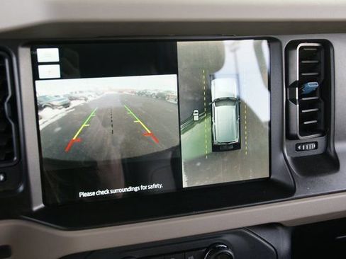 Used 2023 Ford Bronco Wildtrak image 24