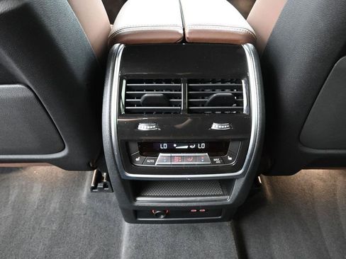 Used 2023 BMW X7 M60i w/ Executive Package AWD/4WD image 18