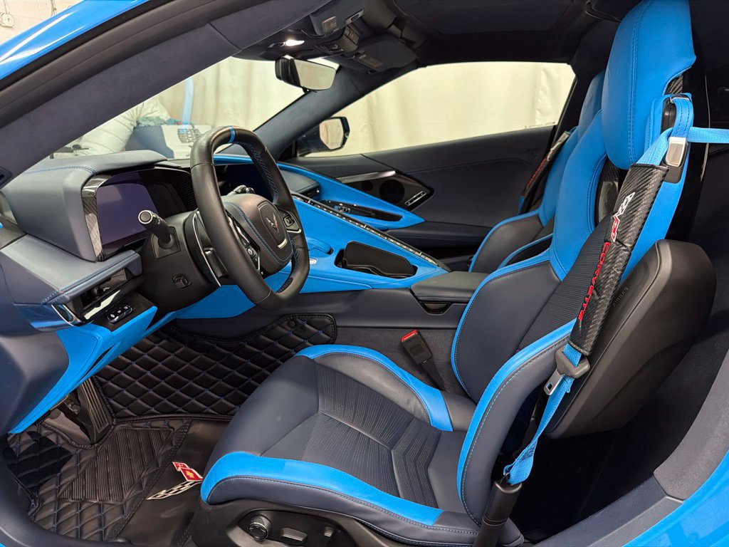 Used 2023 Chevrolet Corvette Stingray Premium Cpe w/ Z51 Performance Package RWD image 13