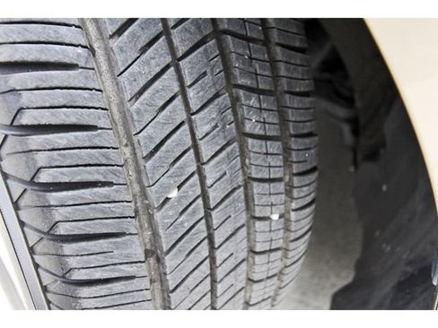 Used 2010 Toyota Camry image 26