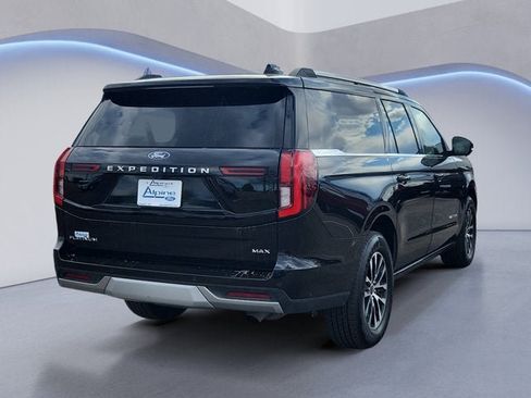 Used 2025 Ford Expedition Max Platinum AWD/4WD image 5