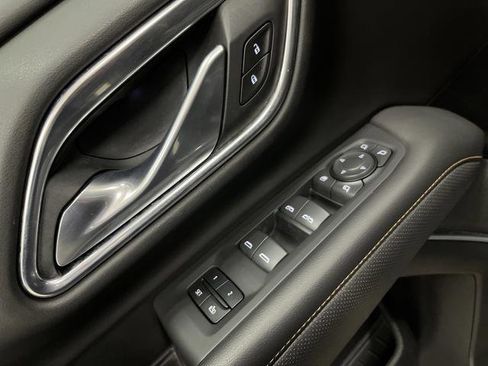 Used 2021 GMC Yukon AT4 image 30