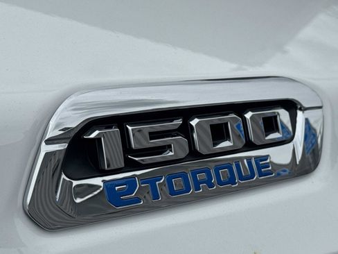 New 2026 RAM 1500 Tradesman AWD/4WD image 30